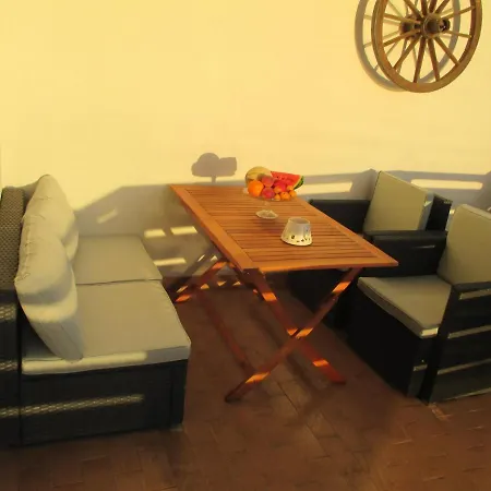 Studio In Omis/makarska Riviera 7224 Omiš